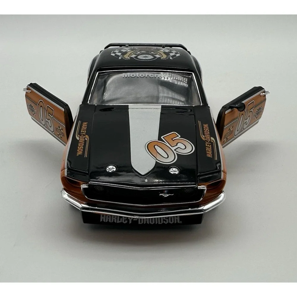1969 FORD MUSTANG BOSS 302 RACER HARLEY-DAVIDSON 1:24 DIECAST